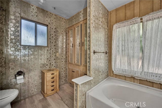 11990 North Drive, Clearlake CA: https://media.crmls.org/medias/cd4cdf5e-bcf8-43d3-ae0a-8ffdff5632ae.jpg