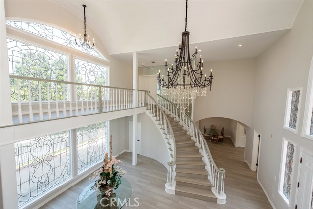 2836 N Kingsgate Drive, Orange CA: https://media.crmls.org/medias/cd4cea44-53fc-41bb-b41d-4208129d1e9b.jpg