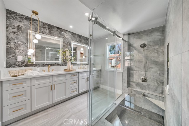 10 Lassen, Irvine CA: https://media.crmls.org/medias/cd4d3284-498f-48cf-b473-1899d63aa8b6.jpg