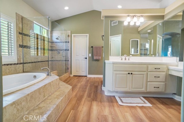 Detail Gallery Image 28 of 42 For 15355 Michael Crest, Canyon Country,  CA 91387 - 5 Beds | 3/1 Baths