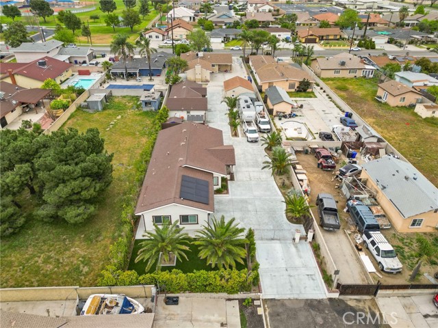 9614 Cypress Avenue, Fontana CA: https://media.crmls.org/medias/cd4d6e35-876f-4256-bc04-79e35fe3e086.jpg