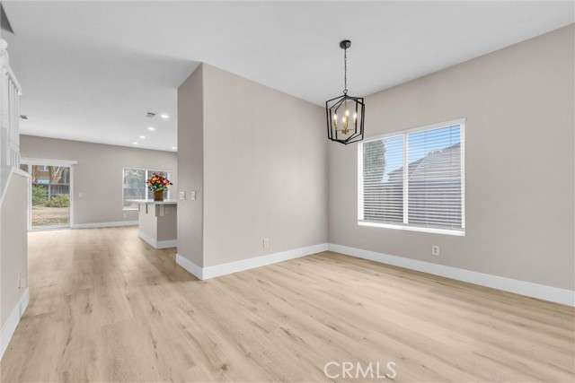 27258 Sierra Madre Drive, Murrieta CA: https://media.crmls.org/medias/cd4dde79-a747-4f66-8d79-84e28b9fd164.jpg
