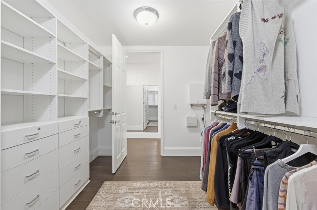 Detail Gallery Image 14 of 30 For 143 N Arnaz Dr #105,  Beverly Hills,  CA 90211 - 3 Beds | 2/1 Baths