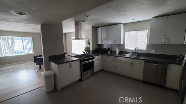 Detail Gallery Image 4 of 60 For 11525 Haro Ave, Downey,  CA 90241 - – Beds | – Baths