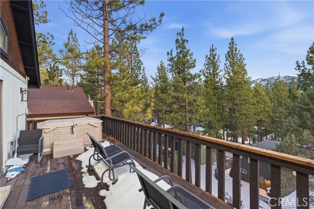Detail Gallery Image 9 of 22 For 42677 Alta Vista Ave, Big Bear Lake,  CA 92315 - 2 Beds | 2 Baths