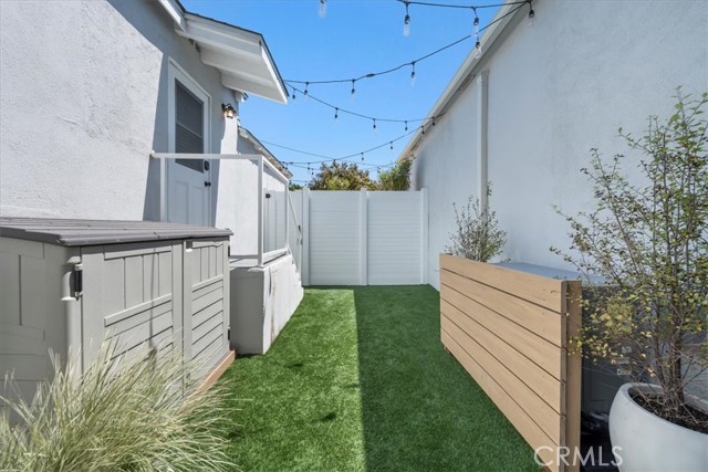 Detail Gallery Image 35 of 39 For 1430 Bonnie Brae, Hermosa Beach,  CA 90254 - 3 Beds | 3 Baths