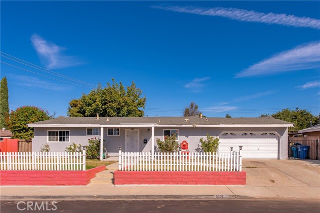 Detail Gallery Image 4 of 43 For 1621 Ballard St, Simi Valley,  CA 93065 - 3 Beds | 1/1 Baths