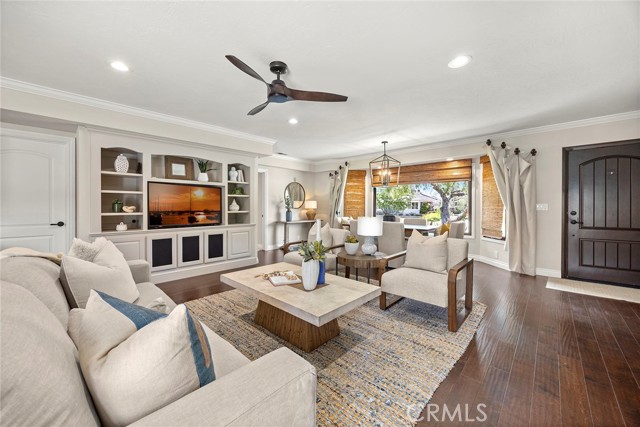 1831 Cockscrow Lane, North Tustin CA: https://media.crmls.org/medias/cd50398d-c897-4d38-a206-a4cc3b66d3c0.jpg