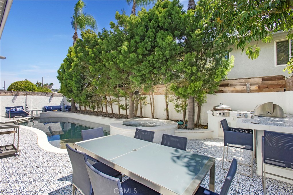 MLS #OC25163421 img 23