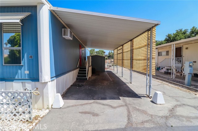 12995 6th, Yucaipa CA: https://media.crmls.org/medias/cd51f9fa-9888-4184-8ca6-a3f1afb131f9.jpg