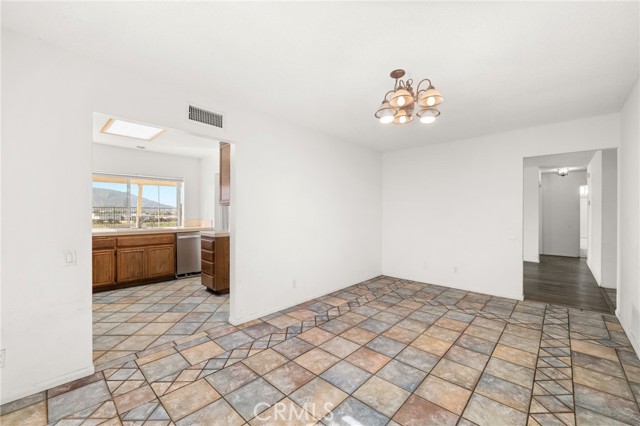 Detail Gallery Image 19 of 38 For 1224 Palos Verde, Corona,  CA 92880 - 3 Beds | 2 Baths