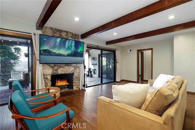 Detail Gallery Image 5 of 38 For 3921 Paige St, Los Angeles,  CA 90031 - 3 Beds | 2 Baths