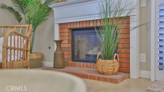 Detail Gallery Image 6 of 26 For 1121 Strawberry Ln, Glendora,  CA 91740 - 2 Beds | 2/1 Baths