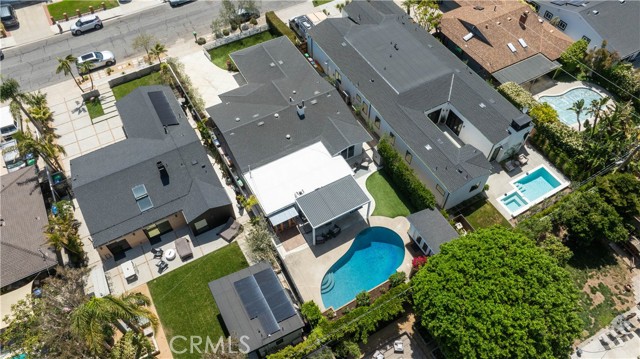 270 Cecil Place, Costa Mesa CA: https://media.crmls.org/medias/cd53d3d8-da5b-49ae-a965-e4efb1968458.jpg