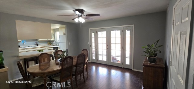 Detail Gallery Image 11 of 33 For 2051 Rancho Dr, Riverside,  CA 92507 - 4 Beds | 2/1 Baths