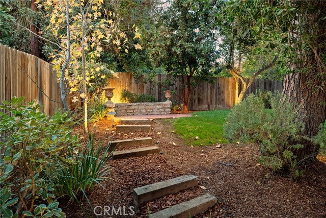 Detail Gallery Image 42 of 44 For 4943 Palomar Dr, Tarzana,  CA 91356 - 4 Beds | 3/1 Baths