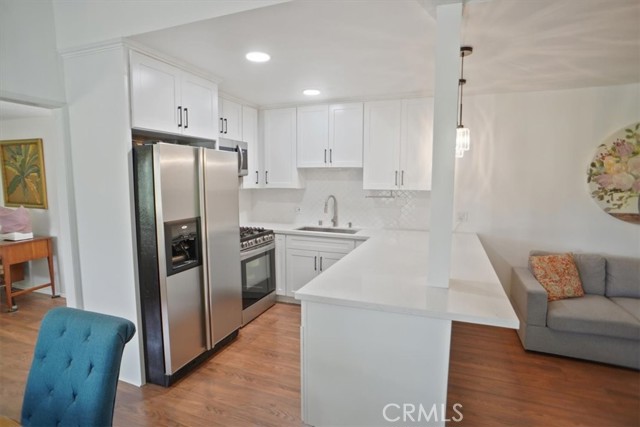 19207 Avenue Of The Oaks, Newhall CA: https://media.crmls.org/medias/cd544cac-694a-46ae-9ee3-21662e71b57e.jpg