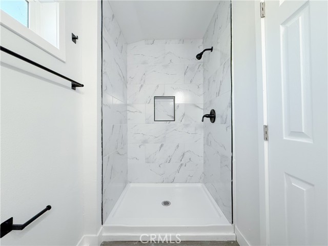 Detail Gallery Image 18 of 23 For 14528 S Corlett St, Compton,  CA 90220 - 3 Beds | 2 Baths