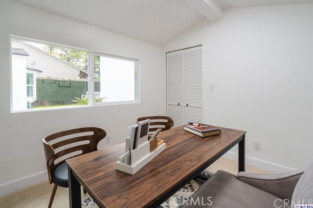 2 Bed Home for Sale in Toluca Lake, California