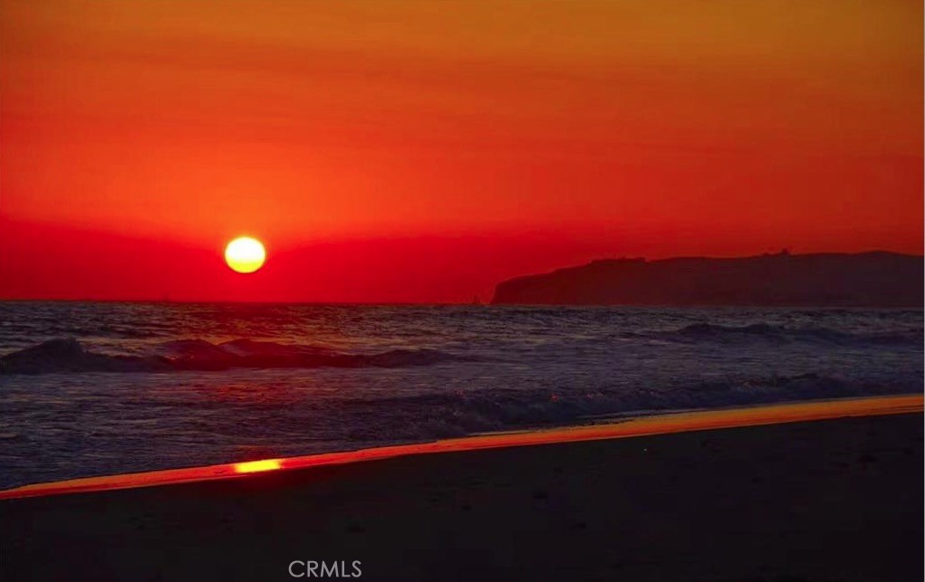 https://media.crmls.org/medias/cd54d185-71aa-47ed-b3ce-fdc4f2ca14f0.jpg?preset=X-Large