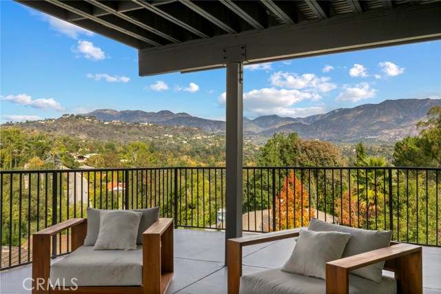 Detail Gallery Image 50 of 66 For 981 Glen Oaks, Pasadena,  CA 91105 - 3 Beds | 3 Baths