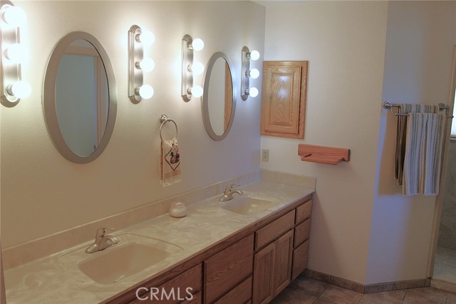 Detail Gallery Image 31 of 71 For 3482 Skycrest, Oroville,  CA 95965 - 4 Beds | 3 Baths