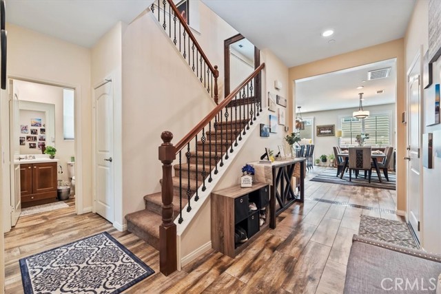 Detail Gallery Image 6 of 55 For 6169 Winona St, Chino,  CA 91710 - 5 Beds | 3 Baths