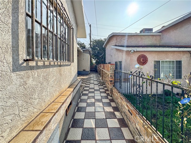 Detail Gallery Image 15 of 38 For 2676 Roseview, Los Angeles,  CA 90065 - – Beds | – Baths