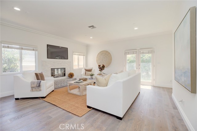 2220 Gates Avenue, Redondo Beach, California 90278, 4 Bedrooms Bedrooms, ,2 BathroomsBathrooms,Residential,Sold,Gates,SB21194759