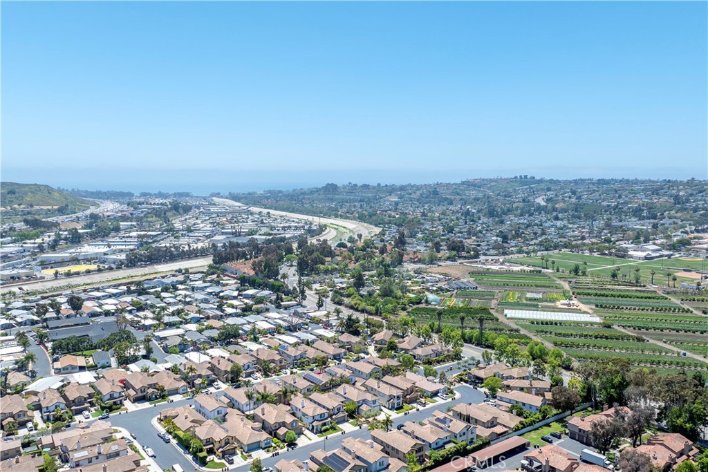 MLS #OC25115520 img 5
