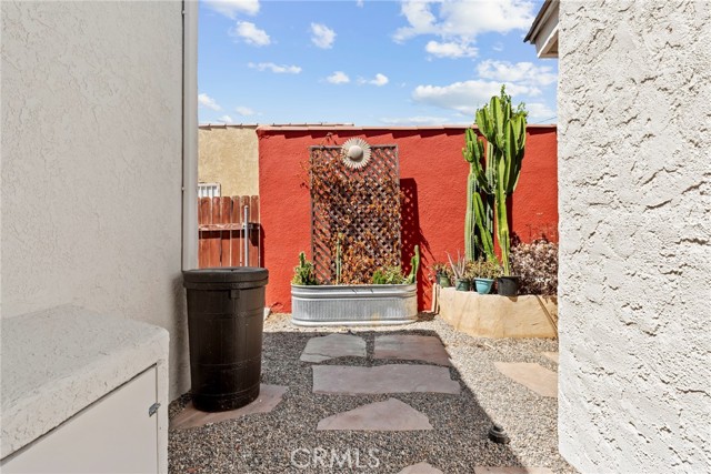 Detail Gallery Image 17 of 22 For 6802 Lewis Ave, Long Beach,  CA 90805 - 2 Beds | 1 Baths