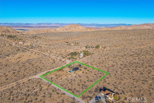 8729 Rock Haven Road, Joshua Tree CA: https://media.crmls.org/medias/cd582931-2ceb-489b-be6c-f667fdec6a06.jpg