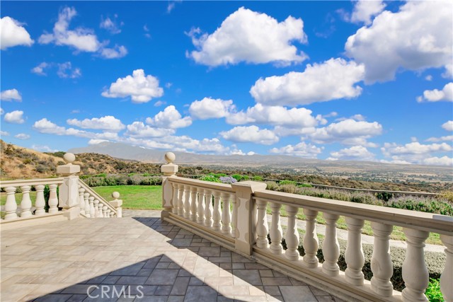 Detail Gallery Image 18 of 54 For 39355 Hidden Heights Dr, Yucaipa,  CA 92399 - 6 Beds | 4/3 Baths