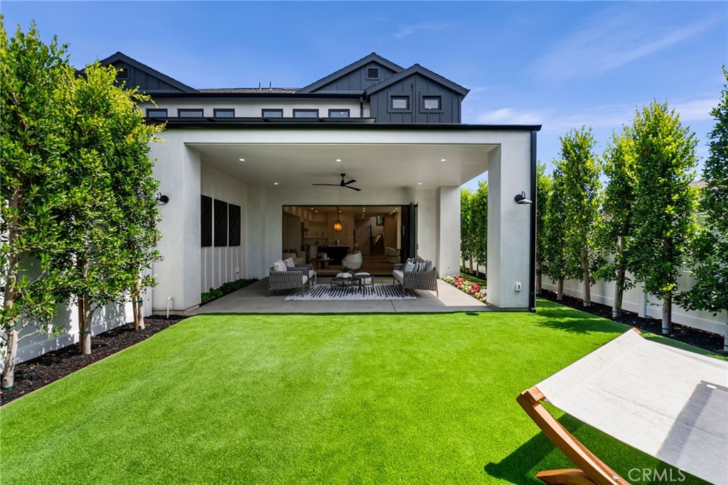 Cd596120 3c61 4d20 893a B86f6c3bb130