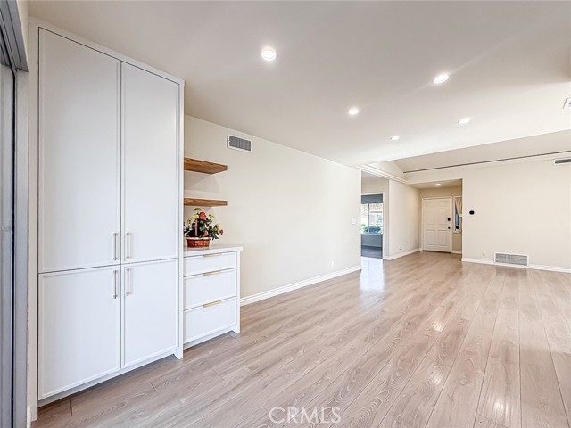 Detail Gallery Image 10 of 42 For 896 Bright Star St, Thousand Oaks,  CA 91360 - 4 Beds | 2 Baths