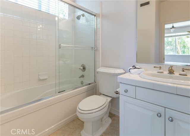 8034 E Portico, Orange CA: https://media.crmls.org/medias/cd5a97c9-a36c-4e3b-8eab-6ffd7a61dc8b.jpg
