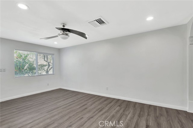 Detail Gallery Image 5 of 38 For 17053 Roscoe Bld #3,  Northridge,  CA 91325 - 2 Beds | 2 Baths