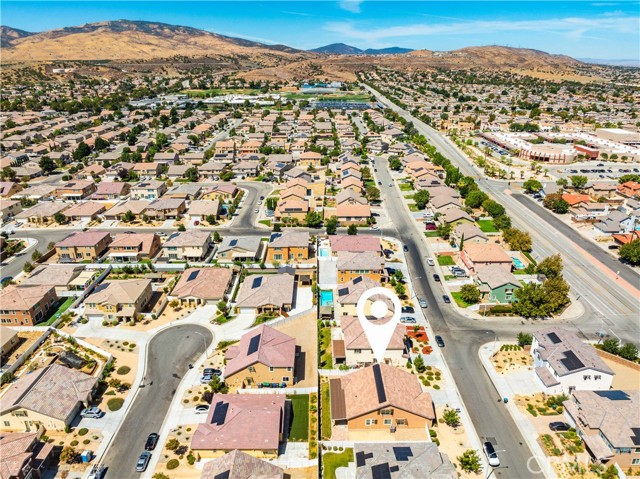 4 Bed Home for Sale in Palmdale, California