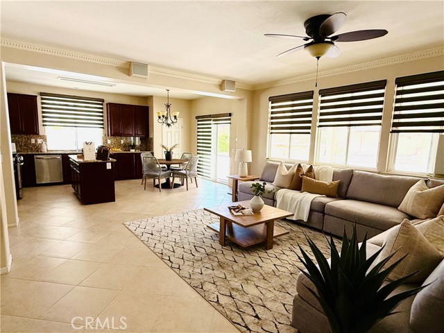 Detail Gallery Image 4 of 49 For 36613 Wandering Pl, Murrieta,  CA 92563 - 5 Beds | 4 Baths