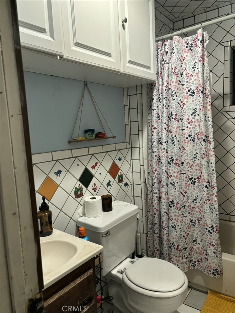 https://media.crmls.org/medias/cd5da10c-7861-42f9-82a5-75568ca9e5d4.jpg?preset=X-Large