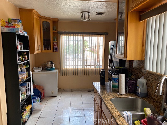 514 W 102nd, Los Angeles CA: https://media.crmls.org/medias/cd5daa0e-0a54-4f37-a2ce-cbd5239a3d5e.jpg