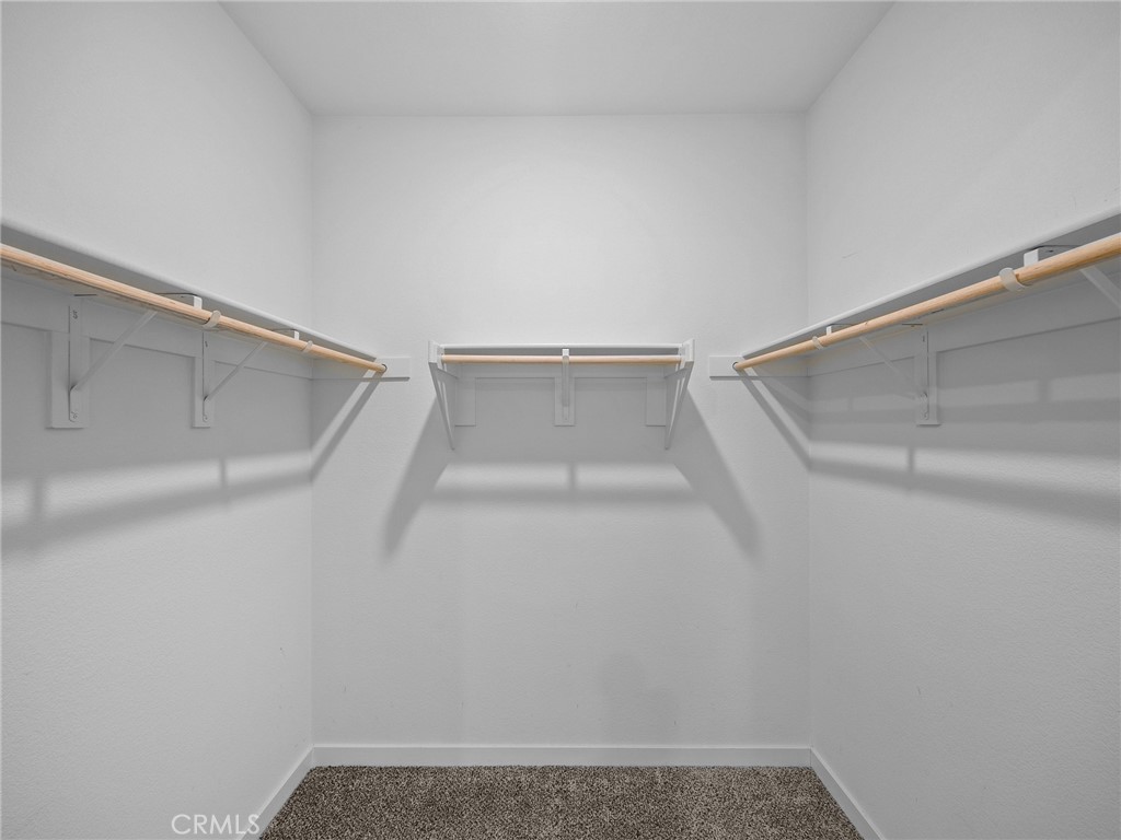 https://media.crmls.org/medias/cd5dad5b-e9b0-4b0a-ae25-8e9acb2533e1.jpg?preset=X-Large