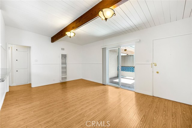 Detail Gallery Image 8 of 18 For 2104 N Verdugo Rd #E,  Glendale,  CA 91208 - 2 Beds | 1 Baths