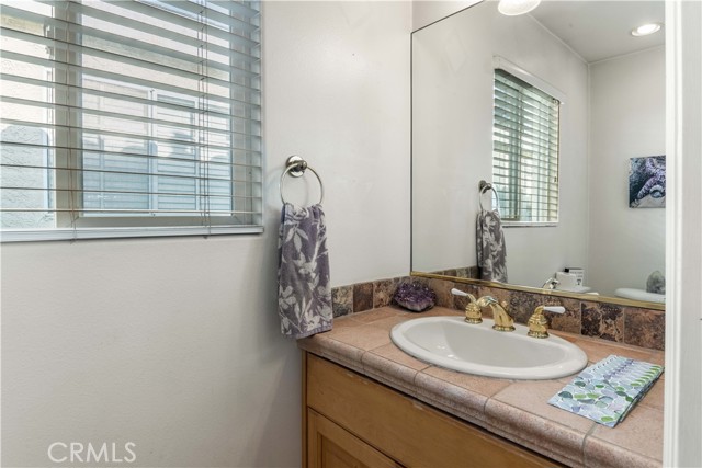 1217 7th Place, Hermosa Beach, California 90254, 3 Bedrooms Bedrooms, ,3 BathroomsBathrooms,Residential,Sold,7th,SB23055864