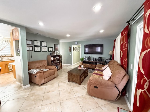 Detail Gallery Image 32 of 55 For 14972 Giordano St, La Puente,  CA 91744 - 5 Beds | 3 Baths
