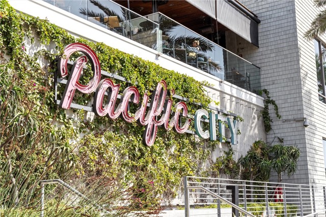 6467 Frampton, Huntington Beach CA: https://media.crmls.org/medias/cd5f9ec4-21b5-4751-831c-3ab2f8807a61.jpg