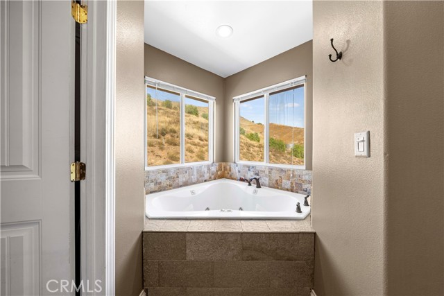 Detail Gallery Image 37 of 75 For 13560 Sego Rd., Agua Dulce,  CA 91390 - 3 Beds | 2 Baths