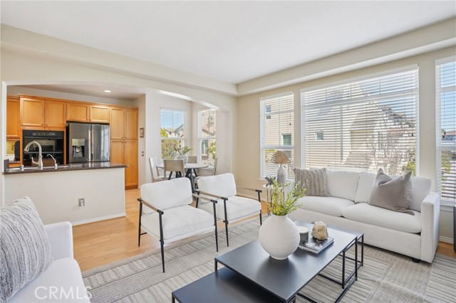 Detail Gallery Image 9 of 50 For 2889 Plaza Del Amo #405,  Torrance,  CA 90503 - 3 Beds | 2/1 Baths