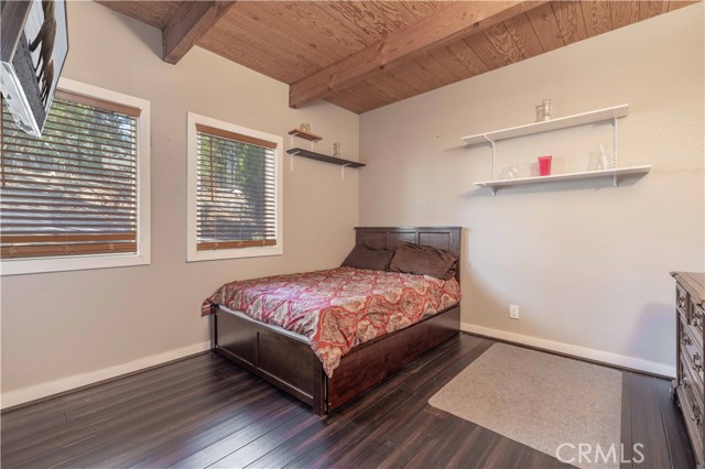 Detail Gallery Image 10 of 43 For 276 Stanford Way, Big Bear City,  CA 92314 - 4 Beds | 2 Baths