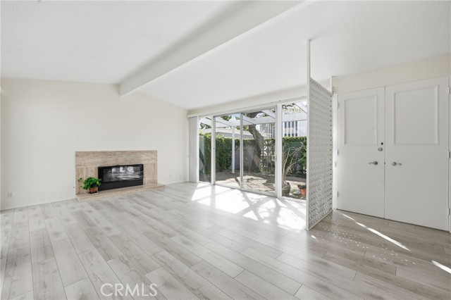 Detail Gallery Image 5 of 27 For 1510 Westcliff Dr #1,  Newport Beach,  CA 92660 - 2 Beds | 2 Baths